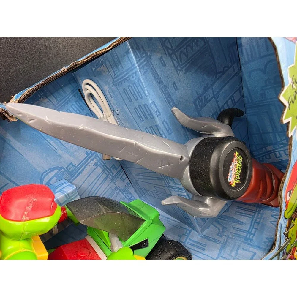 Teenage Mutant Ninja Turtles Tales Remote-Control Raphs Rad Ride Toy 2.4GHz